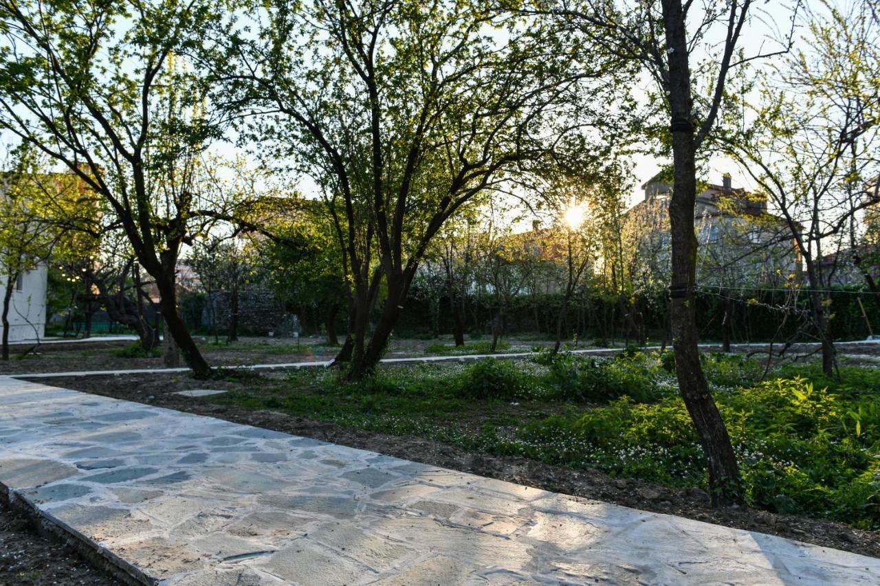 Nicolaus Hidden Gem Villa Shkoder Bagian luar foto
